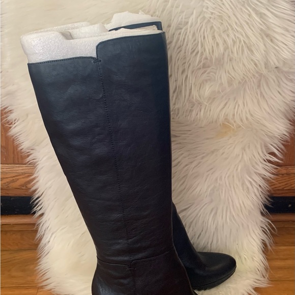 Ladies boots - Picture 2 of 2